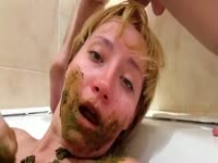 Swallowing shit and cum in the bathtub